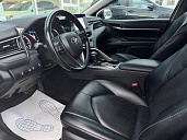 Toyota Camry, 2021г., передний привод, автомат