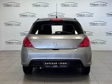 Peugeot 308, 2011г, передний привод, автомат