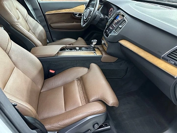 Volvo XC90, 2020г, полный привод, автомат