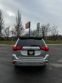 Mitsubishi Outlander, 2019г, полный привод, автомат