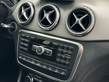 Mercedes-Benz , 2015г., полный привод, робот