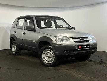 Chevrolet Niva, 2015г., полный привод, механика