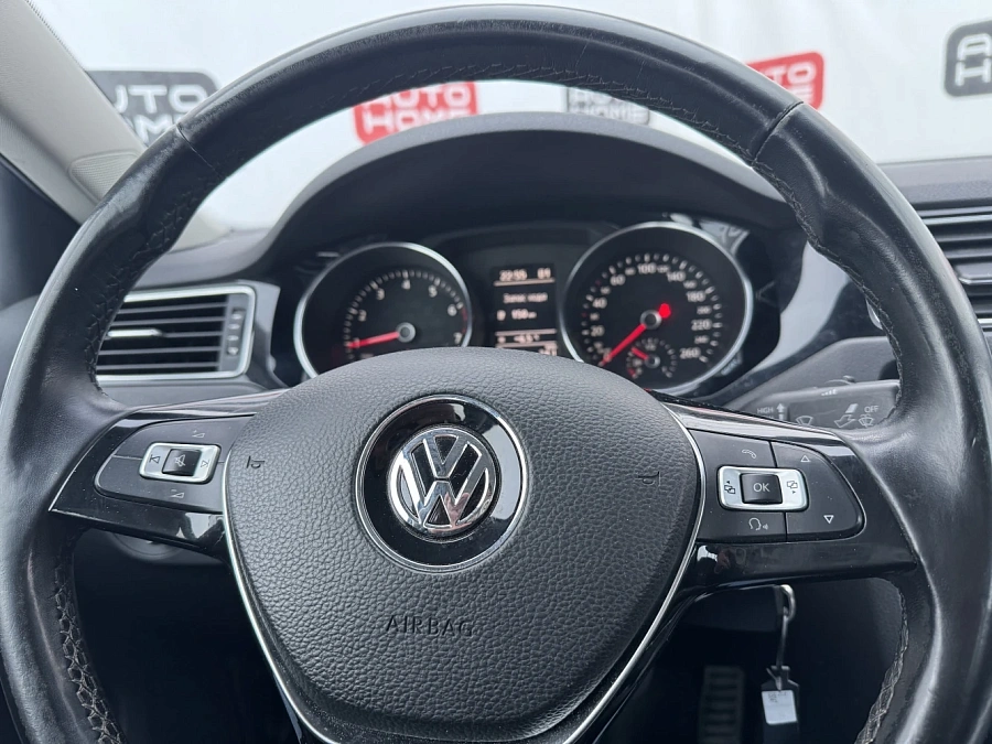 Volkswagen Jetta, 2017г., передний привод, робот