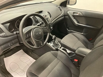 Kia Cerato, 2011г, передний привод, автомат