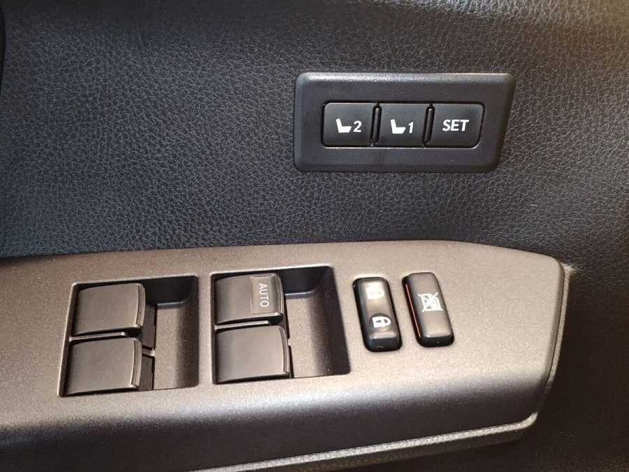 Toyota , 2019г., передний привод, автомат