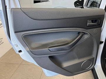 Ford Kuga, 2011г, передний привод, автомат