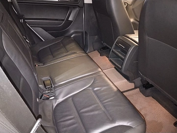 Volkswagen Touareg, 2013г, передний привод, автомат