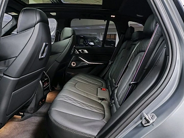 BMW X5, 2025г, полный привод, автомат