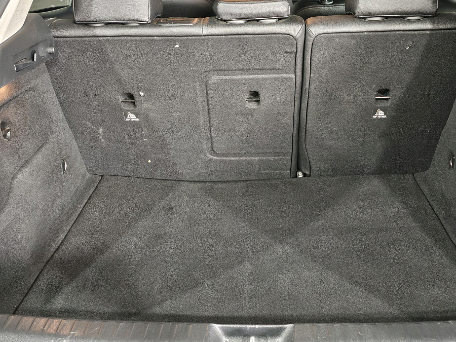 Mercedes-Benz , 2019г., передний привод, робот