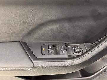 Skoda Superb, 2025г, передний привод, робот