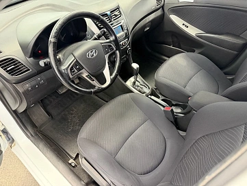 Hyundai Solaris, 2014г, передний привод, автомат