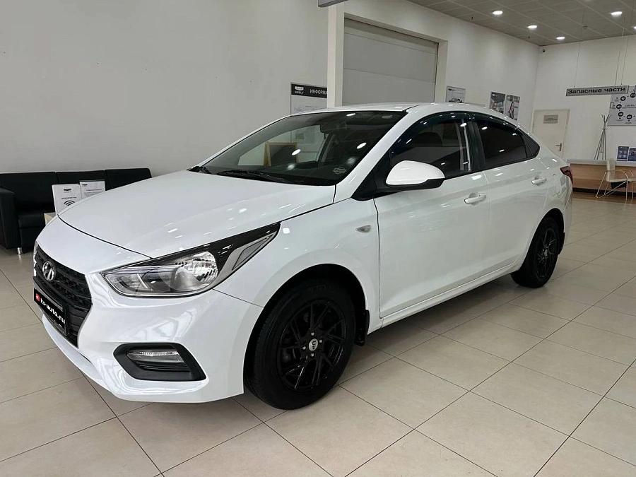 Hyundai Solaris, 2018г., передний привод, автомат