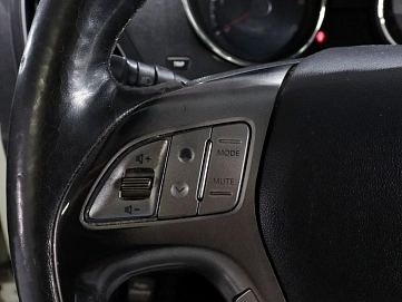 Hyundai Tucson, 2011г, передний привод, автомат