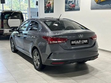Hyundai Solaris, 2021г, передний привод, автомат