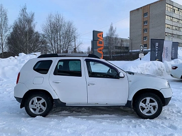 Renault Duster, 2013г, полный привод, механика