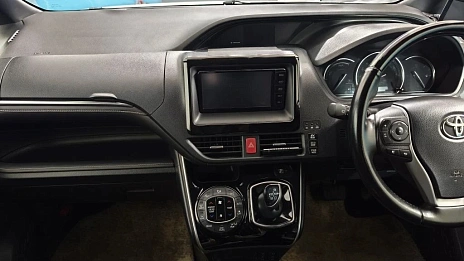 Toyota Esquire, 2016г, передний привод, вариатор