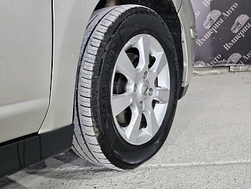 Nissan Tiida, 2008г, передний привод, автомат