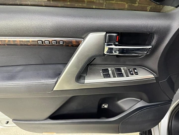 Toyota Land Cruiser, 2012г, полный привод, автомат