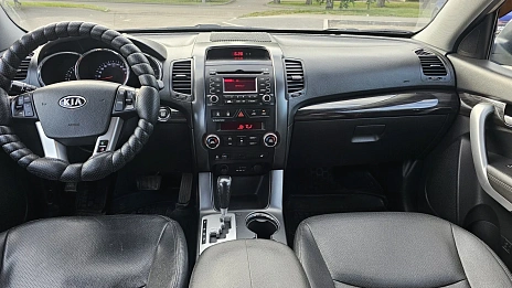 Kia Sorento, 2010г, полный привод, автомат