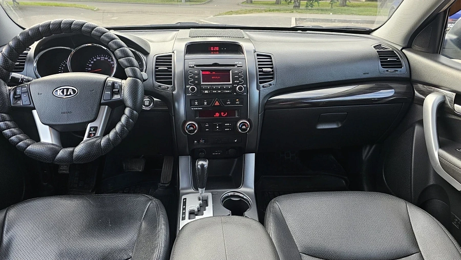 Kia Sorento, 2010г., полный привод, автомат