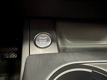 Audi A4, 2019г, передний привод, автомат