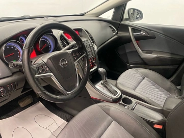 Opel Astra, 2013г, передний привод, автомат
