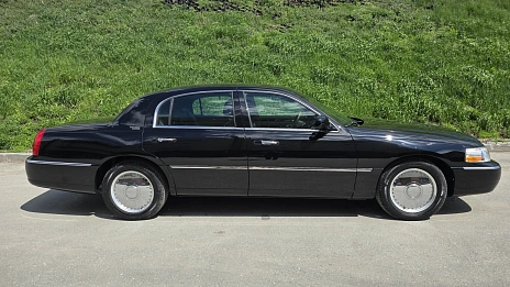Lincoln Town Car, 2006г, задний привод, автомат
