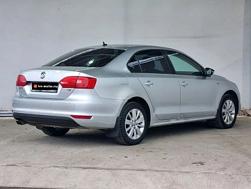 Volkswagen Jetta, 2013г., передний привод, робот