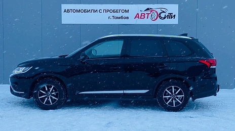 Mitsubishi Outlander, 2019г, передний привод, вариатор