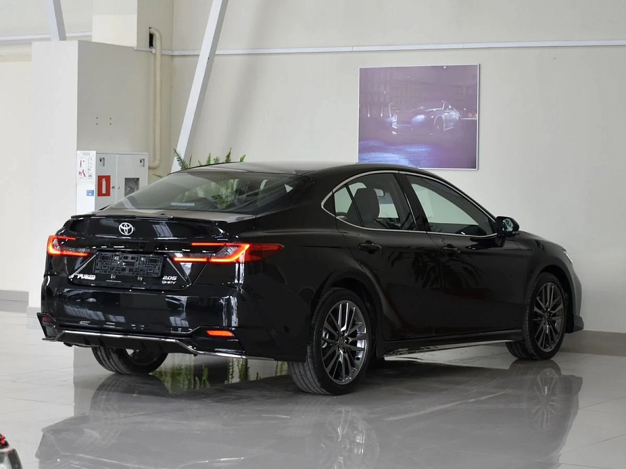 Toyota Camry, 2026г., передний привод, вариатор