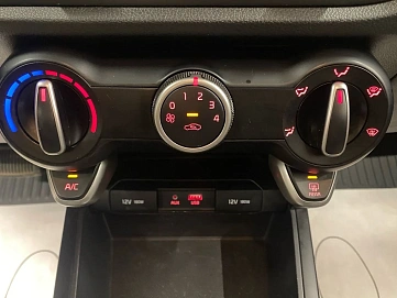 Kia Rio, 2017г, передний привод, автомат