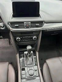 Mazda CX-4, 2023г, передний привод, автомат