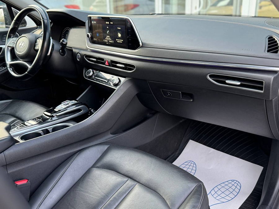 Hyundai Sonata, 2020г., передний привод, автомат