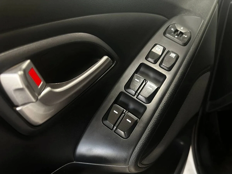 Hyundai ix35, 2012г., полный привод, механика