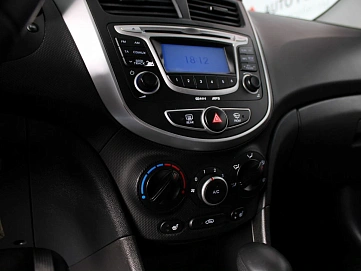 Hyundai Solaris, 2013г., передний привод, автомат