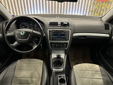 Skoda Octavia, 2012г, передний привод, механика