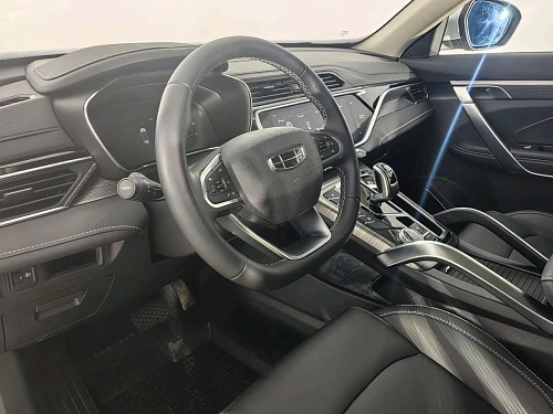 Geely Atlas Pro, 2023г, полный привод, робот