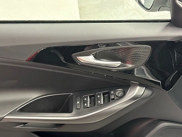 Hyundai Lafesta, 2025г, передний привод, робот