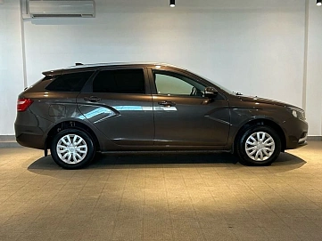 Lada (ВАЗ) Vesta, 2019г, передний привод, механика