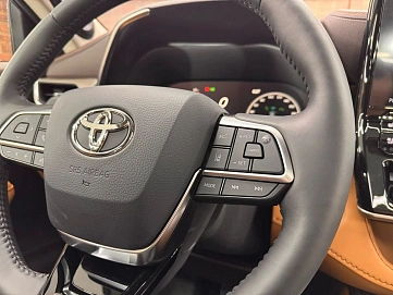 Toyota Highlander, 2025г, полный привод, автомат