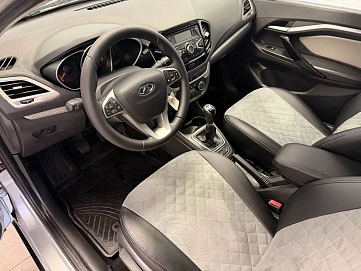 Lada (ВАЗ) Vesta, 2019г, передний привод, механика