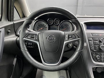 Opel Astra, 2014г, передний привод, автомат