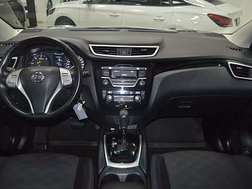 Nissan Qashqai, 2018г, передний привод, вариатор