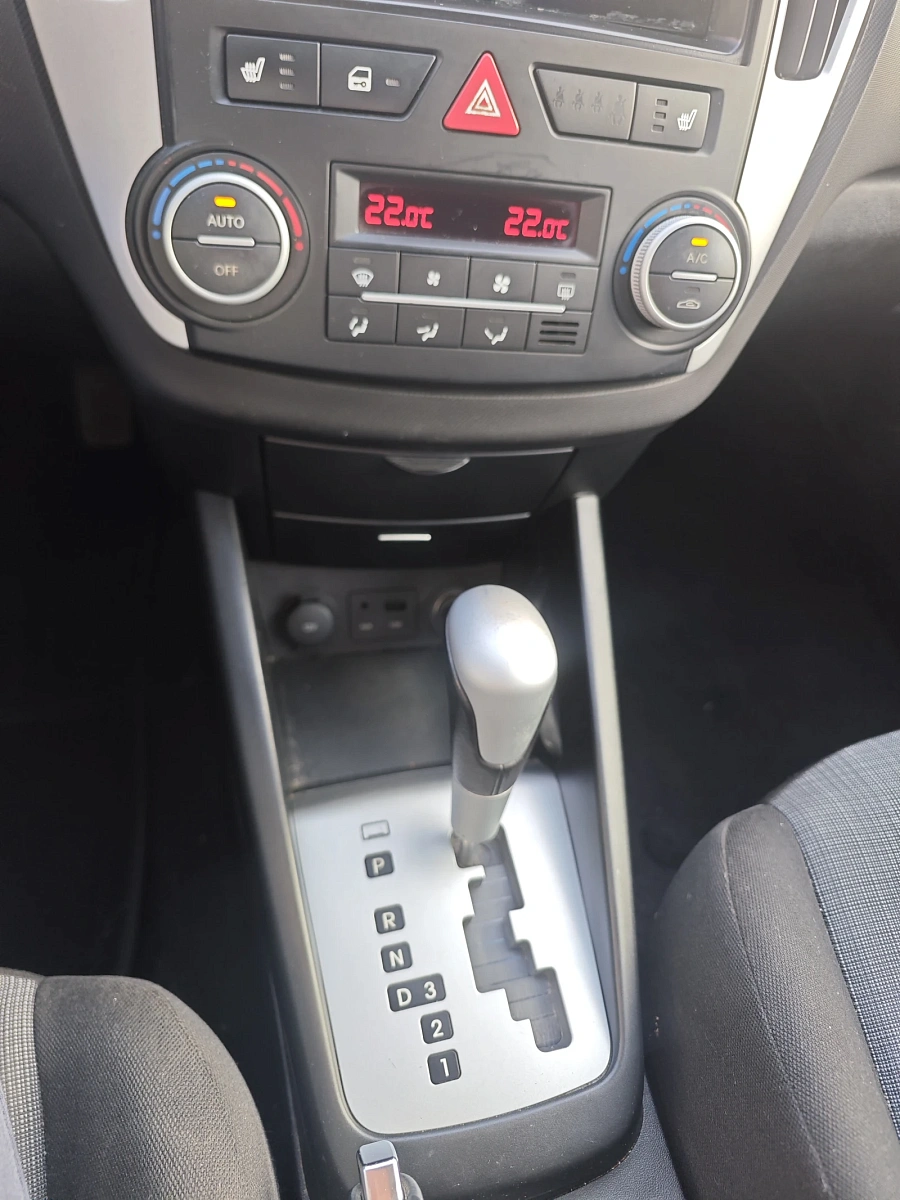Kia Ceed, 2010г., передний привод, автомат
