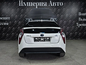 Toyota Prius, 2016г, передний привод, автомат