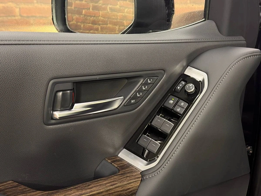 Toyota Land Cruiser, 2025г., полный привод, автомат