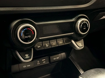 Kia Rio, 2018г, передний привод, автомат