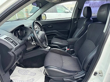 Peugeot 4007, 2011г, полный привод, вариатор