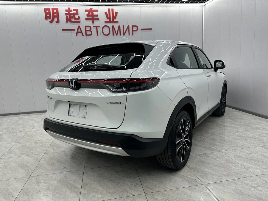 Honda Vezel, 2022г., передний привод, вариатор