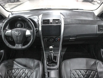 Toyota Corolla, 2012г, передний привод, механика